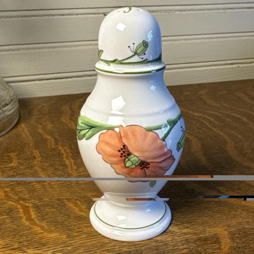 Villeroy & Boch Amapola Porcelain Salt Shaker Single